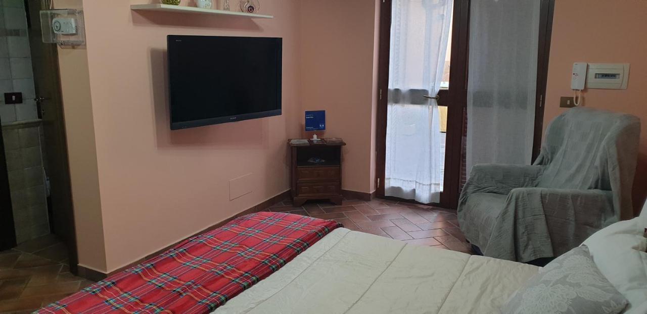 Suite Felix Фиумичино Екстериор снимка